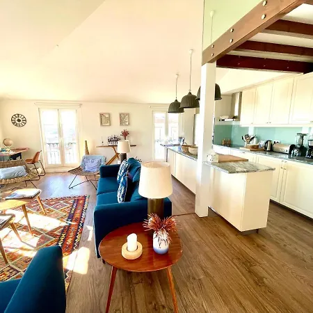 Chiado River View Deluxe Апартаменты Лиссабон