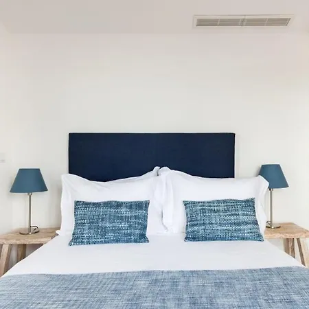 Chiado River View Deluxe Appartamento *